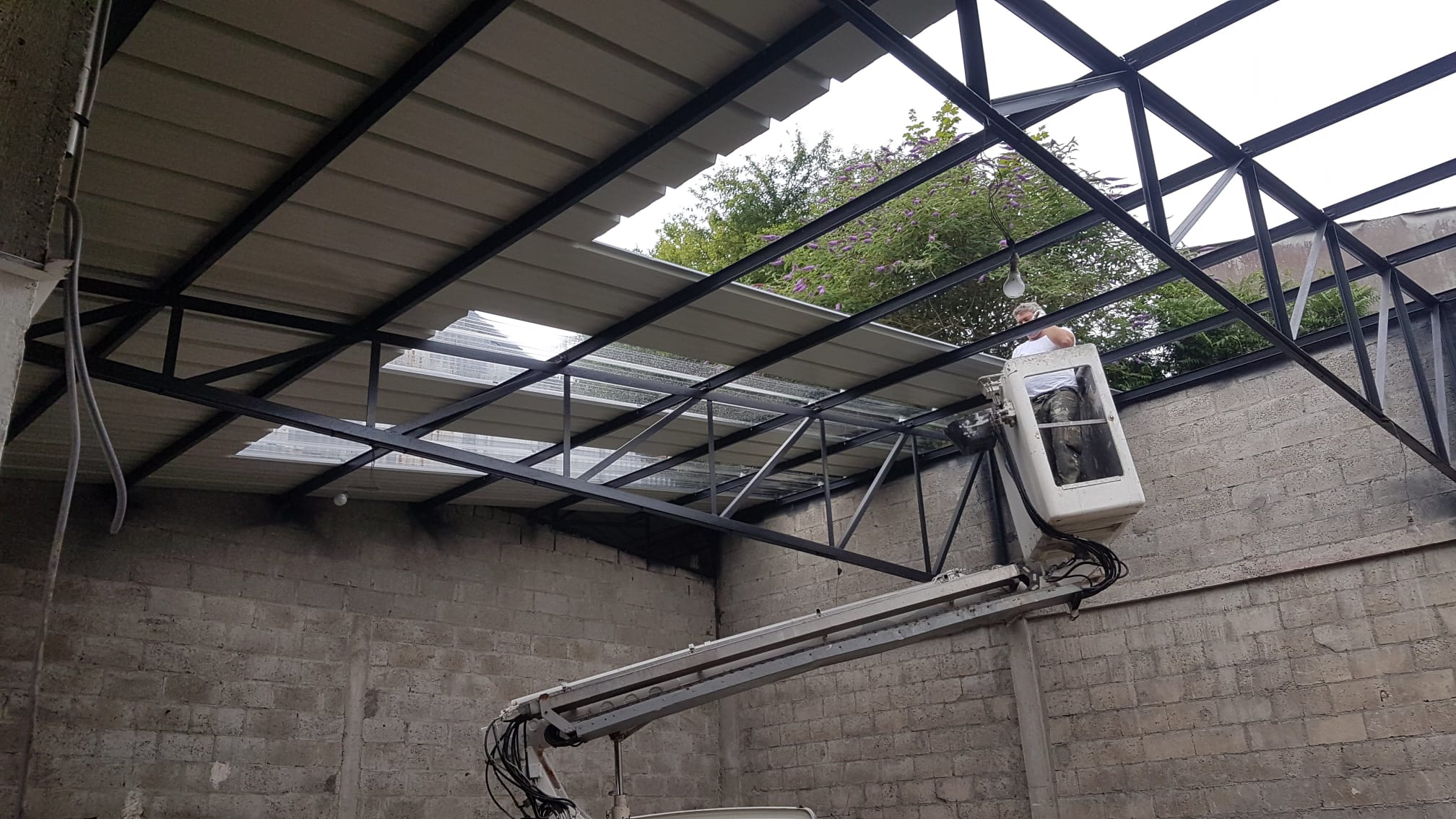 Pose charpente métallique - Finistère